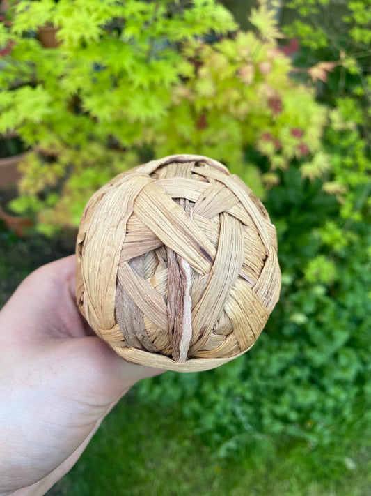 Natural play ball